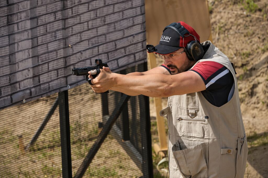 E8dcc2 EDCC | EveryDay Carry & Compete